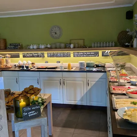 Paulsen's Und Restaurant فندق